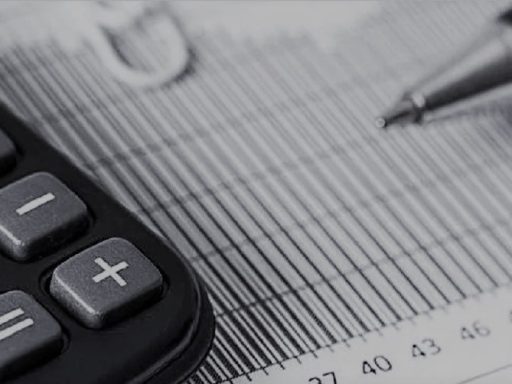 Δανειολήπτες σε απόγνωση: Πόσο θα ακριβύνουν τα δάνεια εάν συνεχιστεί το «μπαράζ» των αυξήσεων στα επιτόκια
